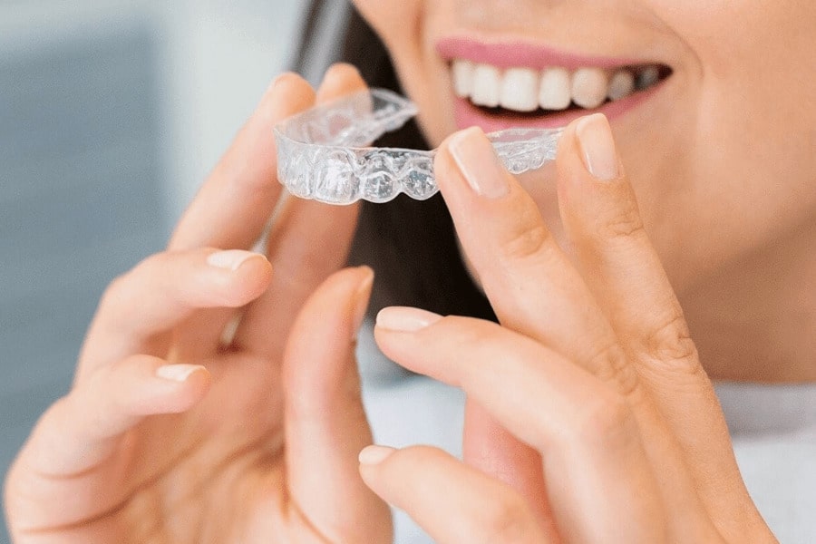 Teeth Straightening With Invisalign Popular Among Adults
