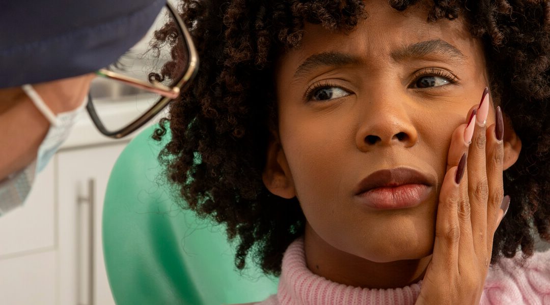 A Wisdom Tooth Infection (Pericoronitis): Symptoms, Causes, and Fast Treatments
