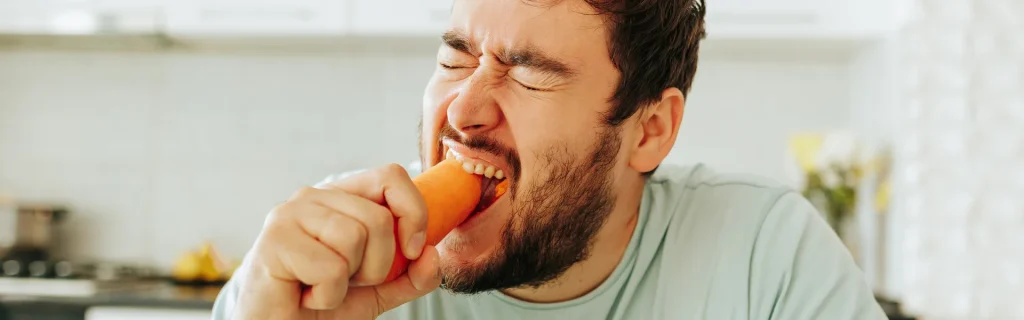 Why Does the Top of My Mouth Hurt When I Eat?